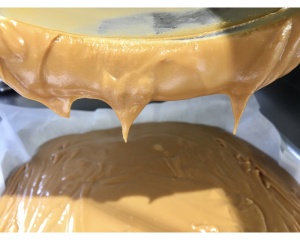 https://www.rubysfudge.co.uk/upldir/news/Hot fudge straight from the pan!