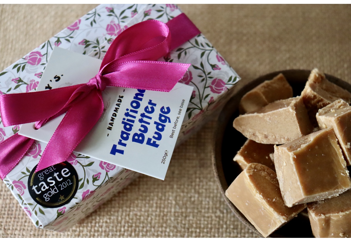 The Floral Fudge Gift Box (250g)