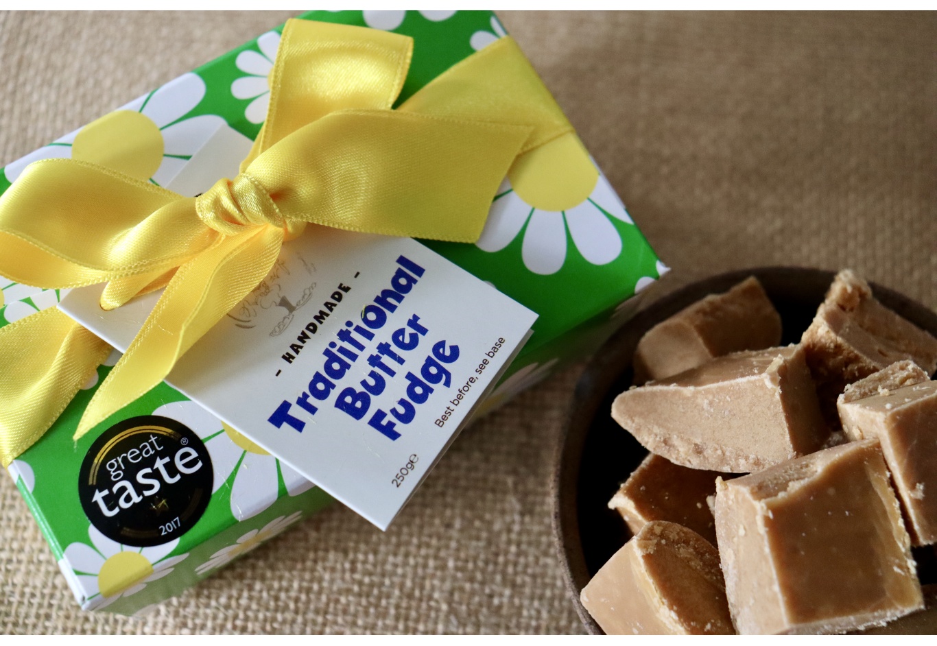 The Daisy Fudge Gift Box (250g)