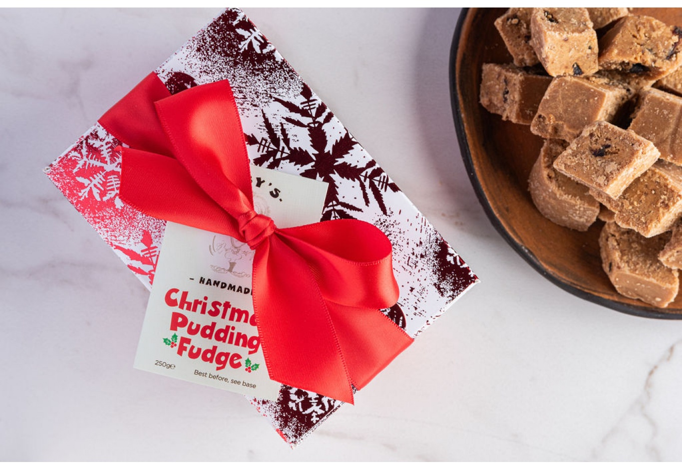 The Christmas Snowflake Fudge Gift Box (250g)
