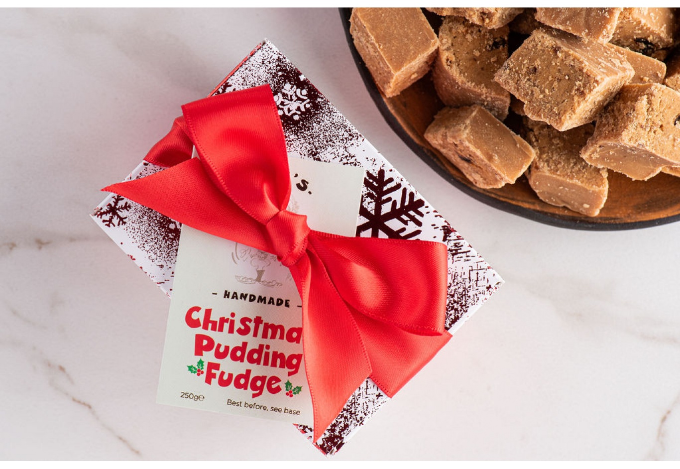 The Christmas Snowflake Fudge Gift Box (125g)