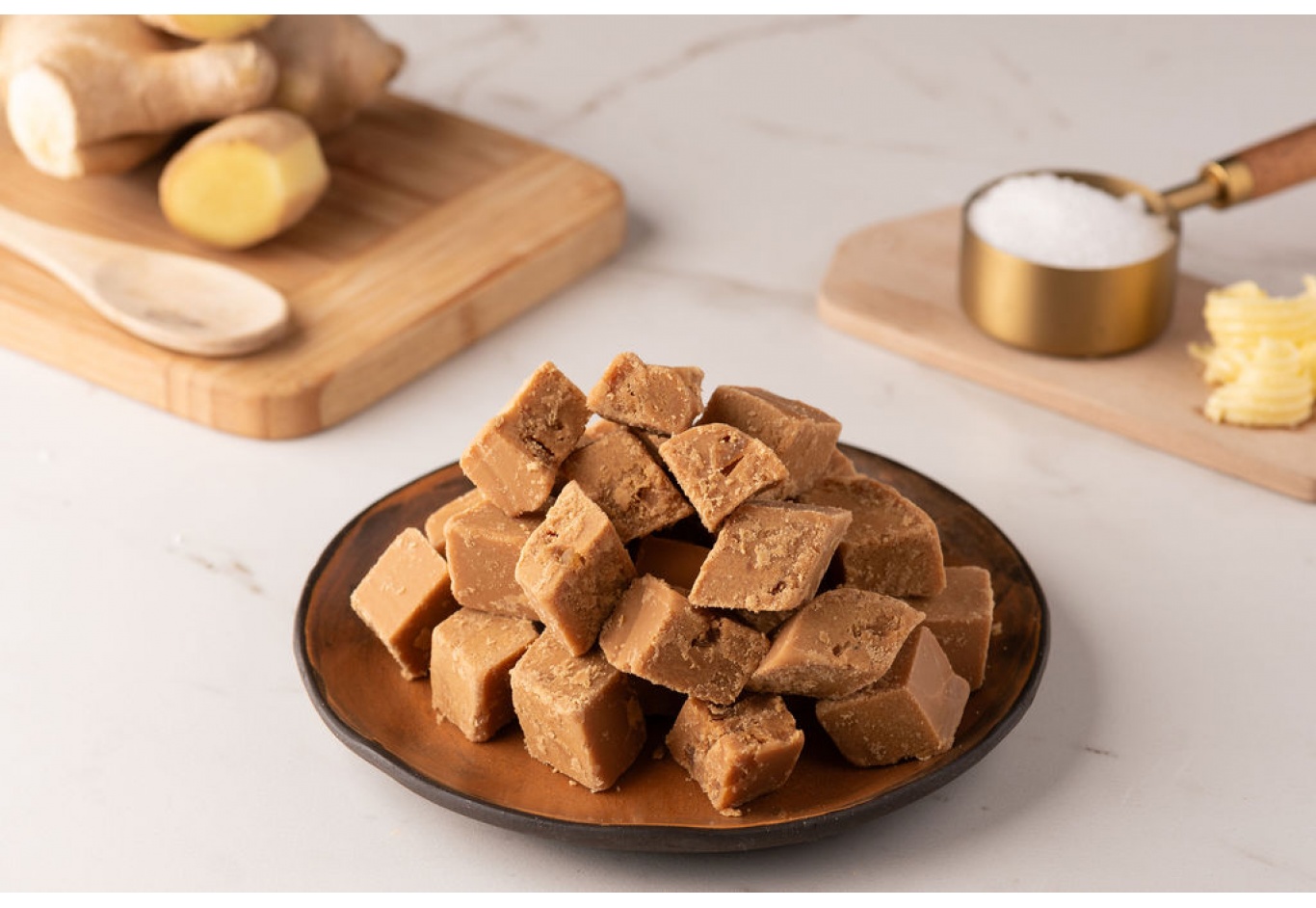 1Kg Box of Stem Ginger Fudge