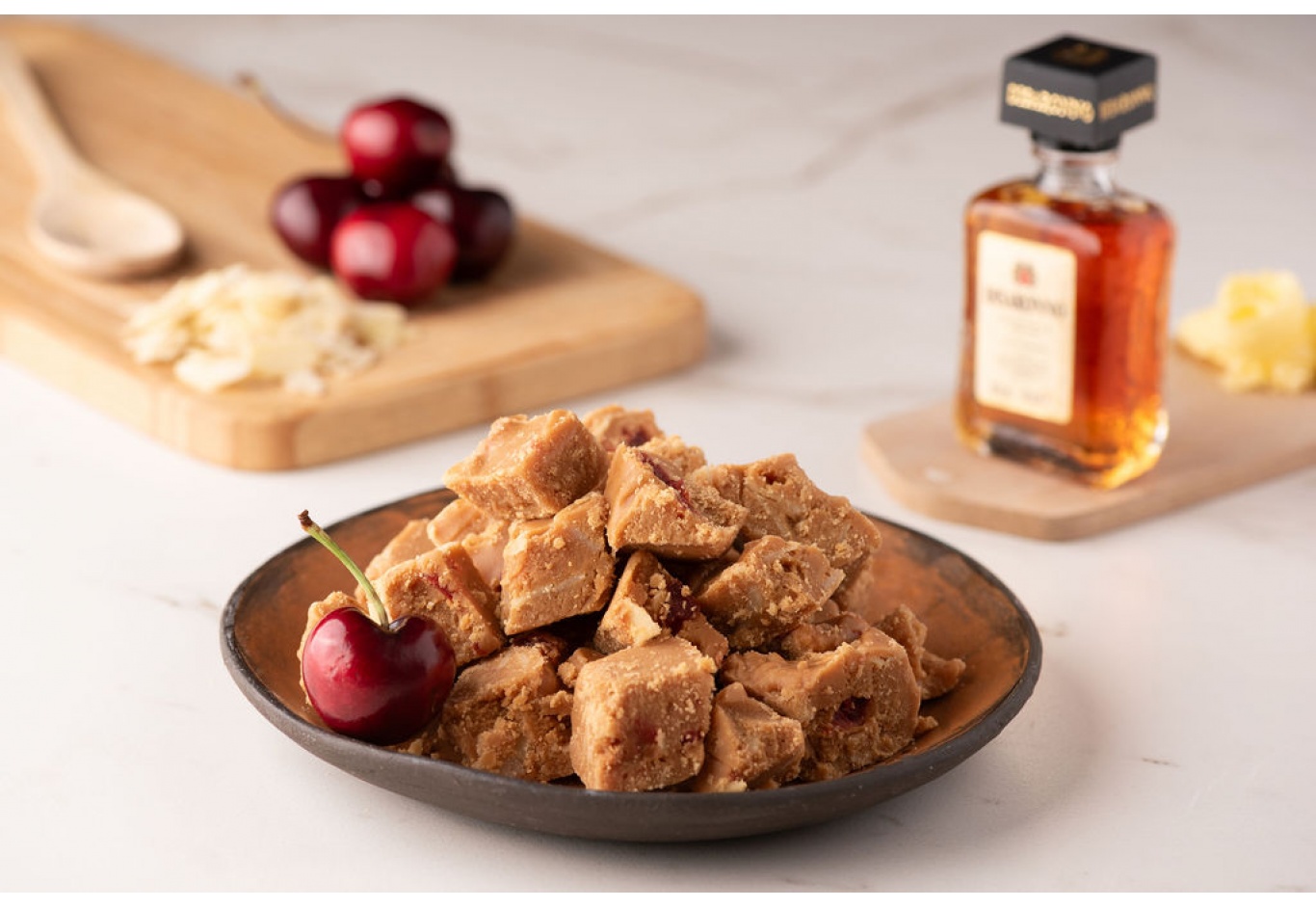 1Kg Box of Cherry Bakewell Fudge