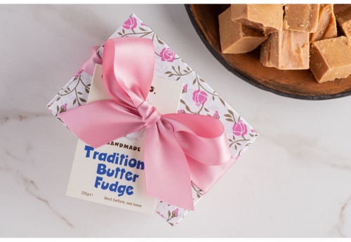 The Floral Fudge Gift Box (125g)