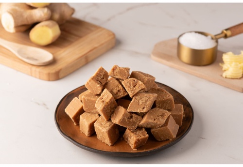 1Kg Box of Stem Ginger Fudge