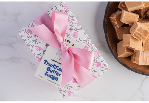 The Floral Fudge Gift Box (250g)