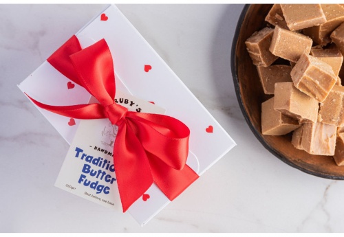 The Romantic Fudge Gift Box (250g)