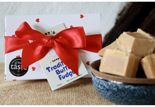 The Romantic Fudge Gift Box (250g)