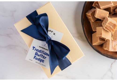 The Classic Fudge Gift Box (250g)