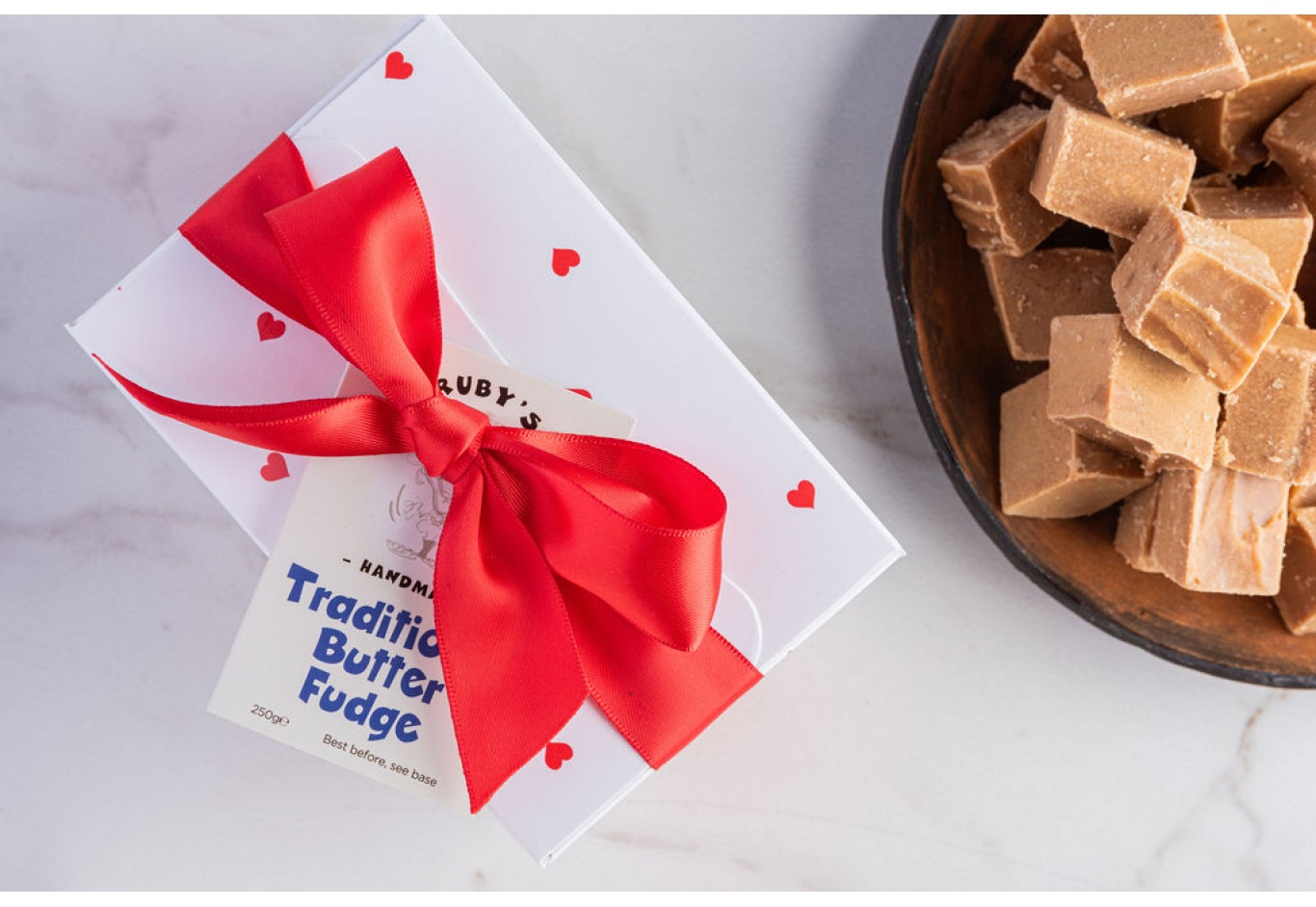 The Romantic Fudge Gift Box (250g)