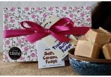 The Floral Fudge Gift Box (500g)