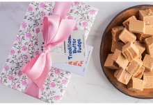The Floral Fudge Gift Box (500g)