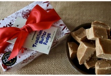 The Christmas Snowflake Fudge Gift Box (250g)