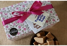 The Floral Fudge Gift Box (500g)