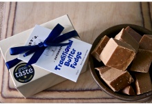 The Classic Fudge Gift Box (125g)