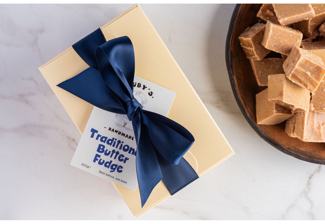 The Classic Fudge Gift Box (250g)